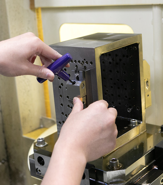 三恵ハイプレシジョンについて