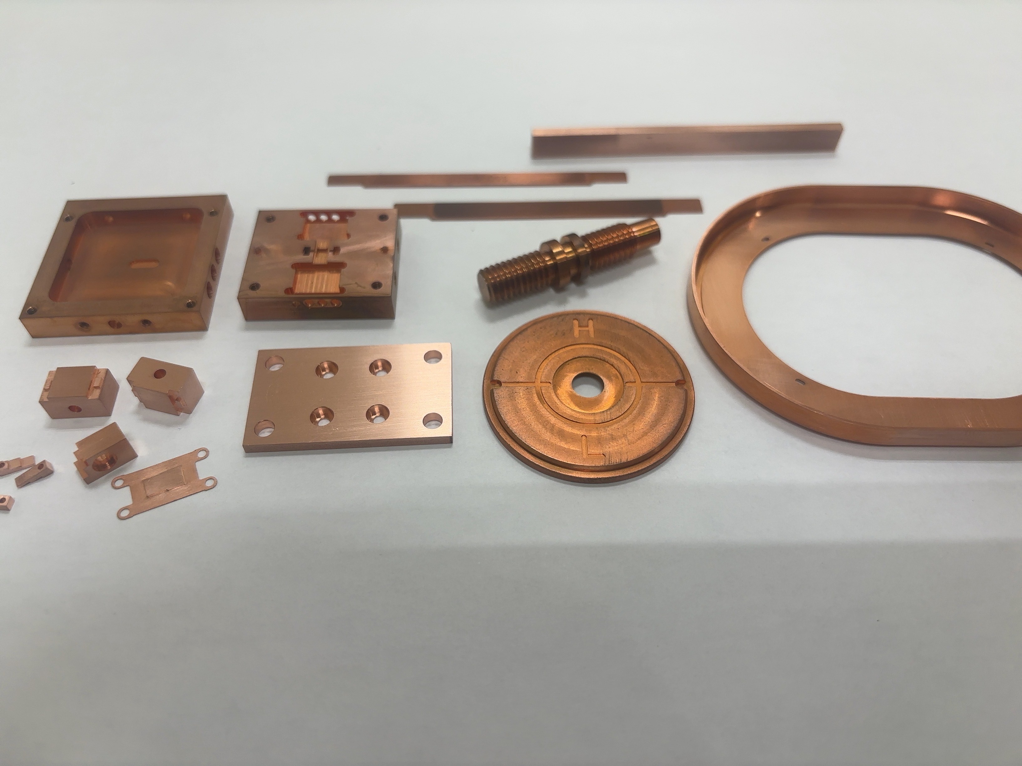 無酸素銅部品写真.jpg